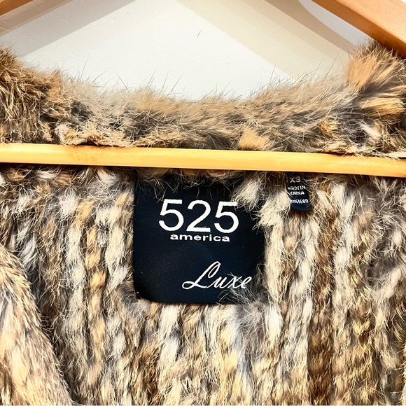525 america luxe. Sleeveless coat in real rabbit fur in very good condition. Xs - Picture 2 of 7
